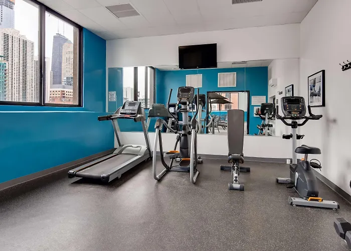 Hotel Western Downtown-river North 3*
