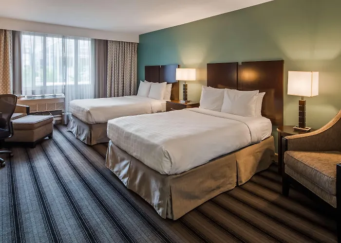 Western Downtown-river North 3*