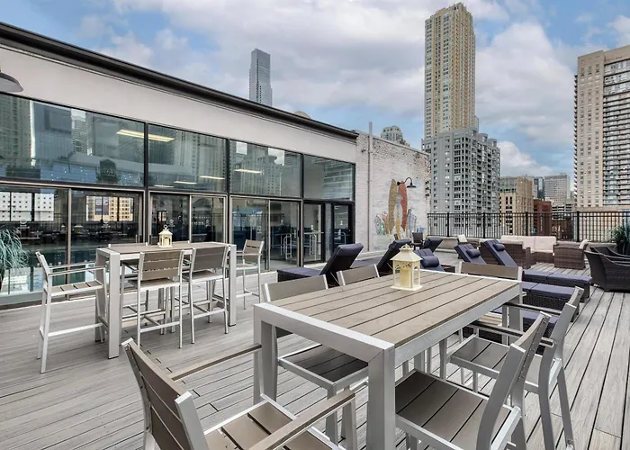 Hotel Western Downtown-river North 3*