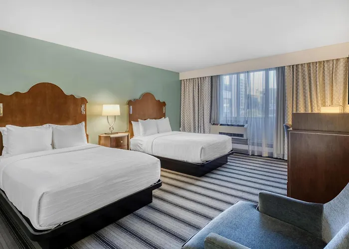 Western Downtown-river North Hotel